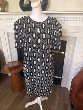 Black & White Printed Short Sleeve Mini Dress